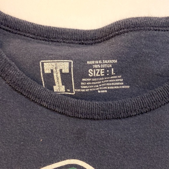 Notre Dame Fighting Irish Tee - Picture 2 of 3